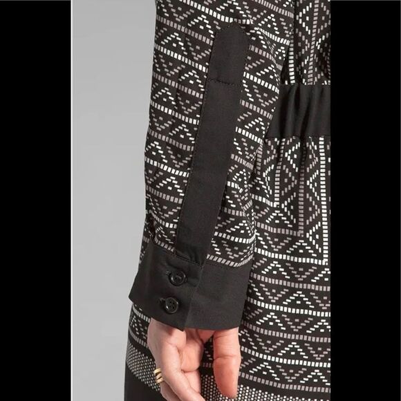 BCBGMAXAZARIA Y2K black print long sleeves romper XS - Picture 3 of 10